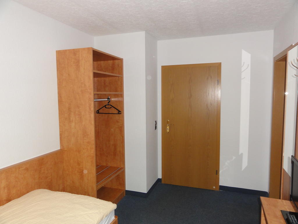 Hotel Garni Melchendorf エアフルト 部屋 写真
