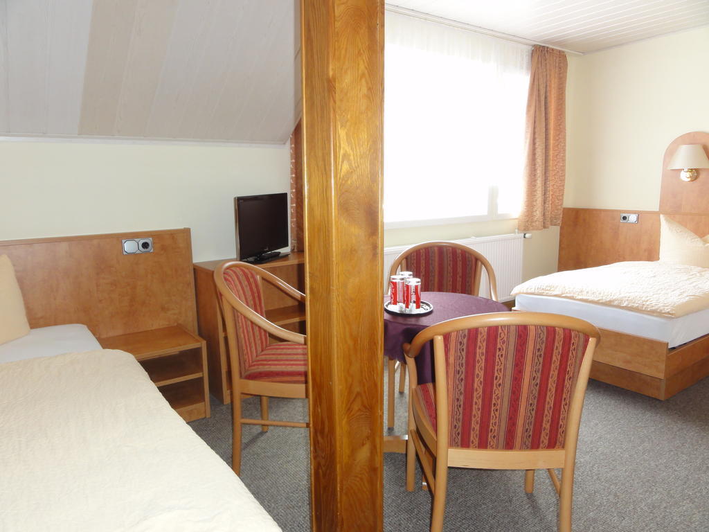 Hotel Garni Melchendorf エアフルト エクステリア 写真
