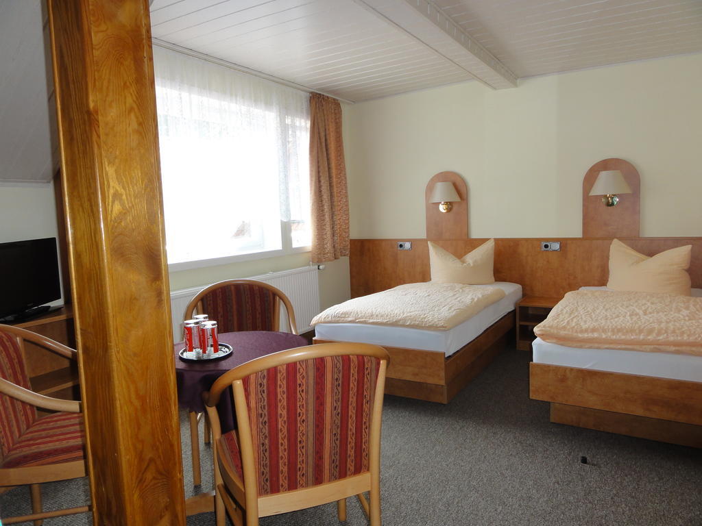 Hotel Garni Melchendorf エアフルト エクステリア 写真