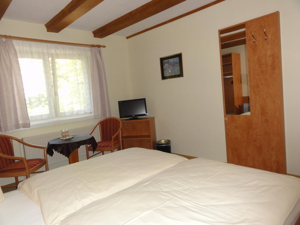 Hotel Garni Melchendorf エアフルト エクステリア 写真
